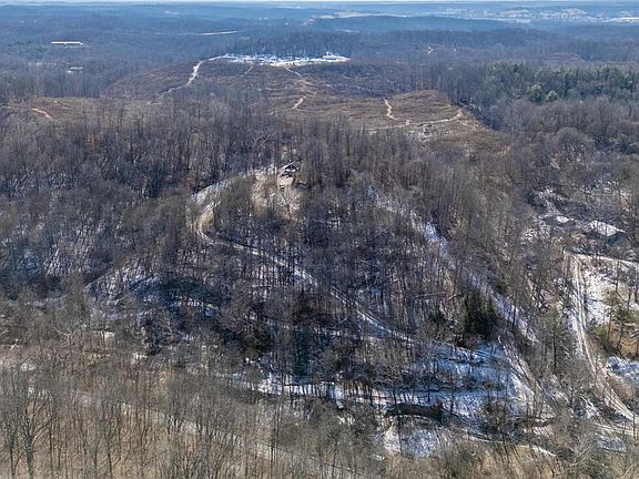 2nd image of 603 Fairgreens Rd