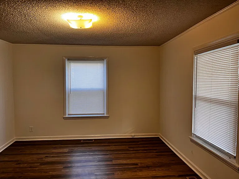 1508 Bay St — Photo 13