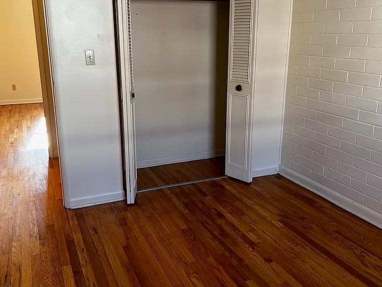 439 Burns Ave #4 — Photo 1