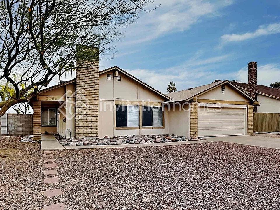 2386 W Betty Elyse Ln