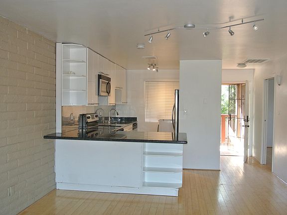 4th image of 4354 N 82nd St #200