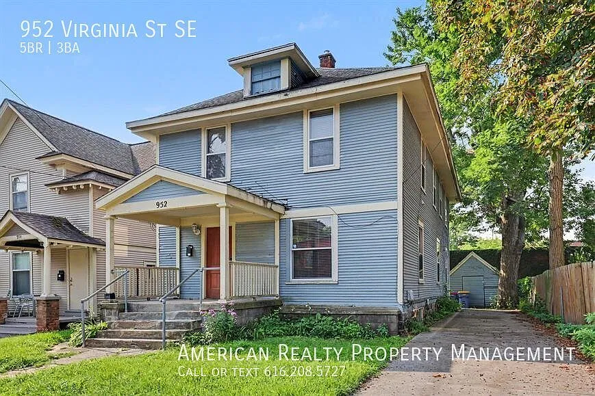 952 Virginia St SE