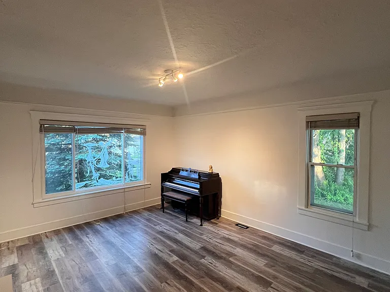20835 Tuck Rd — Photo 2