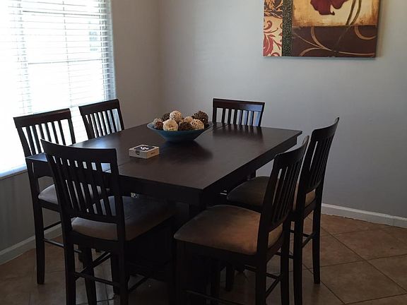 Breakfast nook