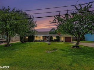 37470 Lakeville St, Harrison Township, MI 48045