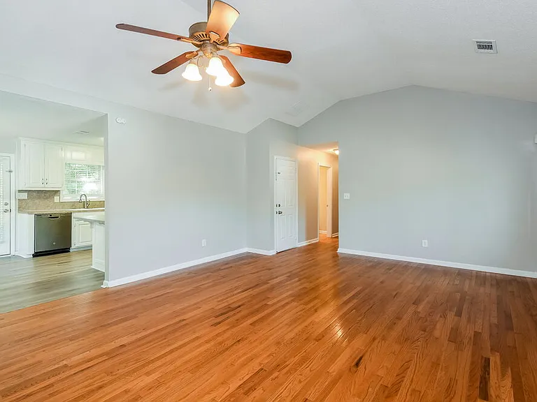 313 Split Rail Way — Photo 6