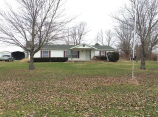 3903 N 400th Rd, Mason, IL 62443