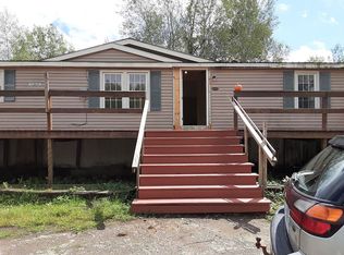 96 McIlwee Rd, Heuvelton, NY 13654