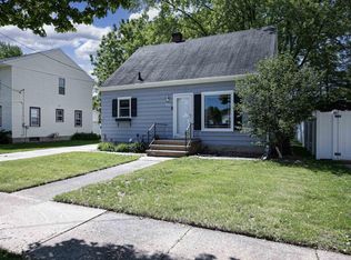 1015 Hawes St, Appleton, WI 54914