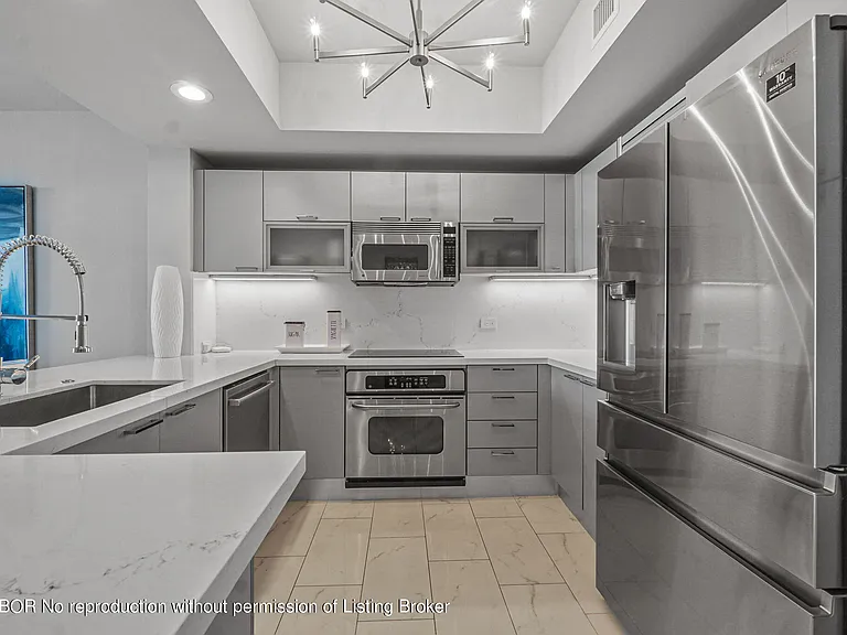 2650 Lake Shore Dr #1203 — Photo 6
