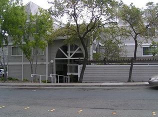 1352 Creekside Dr APT 300, Walnut Creek, CA 94596