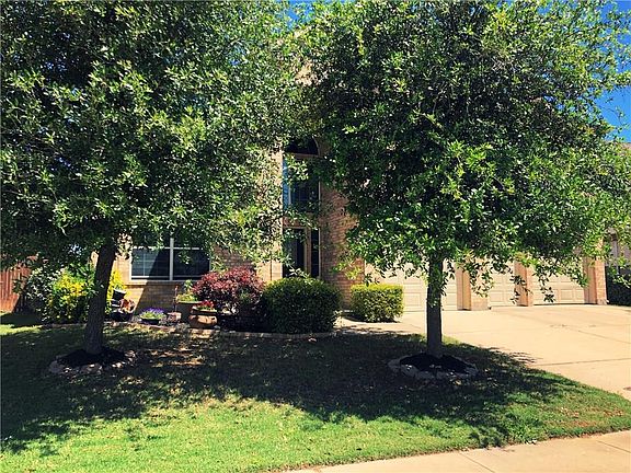 2nd image of 3733 Monica Ln