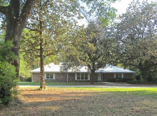 214 Oaklawn Dr, Defuniak Springs, FL 32435