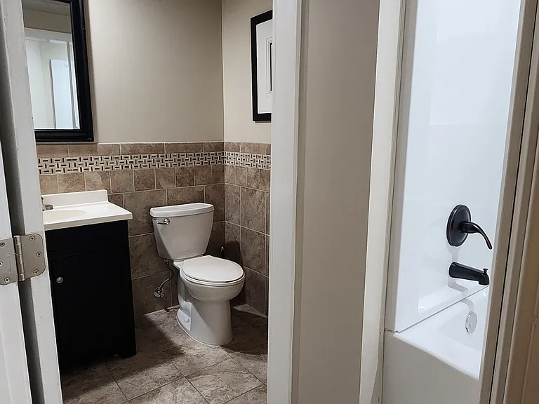 203 Loudoun St SW #2 — Photo 18