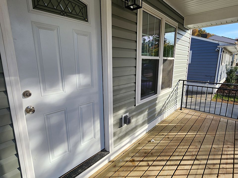 Door Entrance (Copyright Politeuma Management Group)