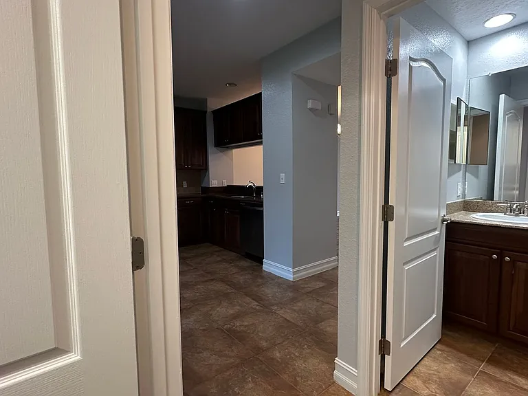 3720 Messina Dr — Photo 21