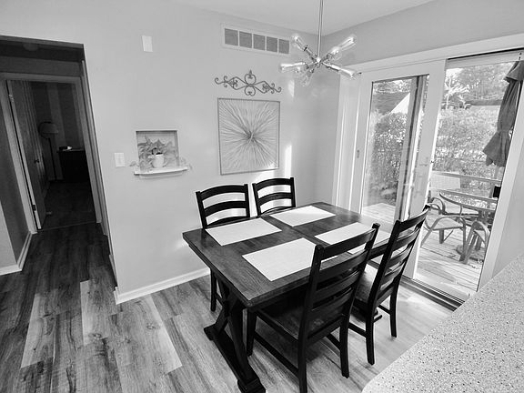 4th image of 119 Dartmouth Ave
