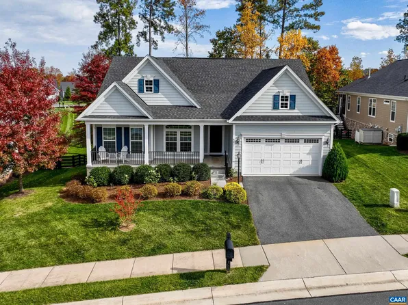 80 Applewood Dr, Zion Crossroads, VA 22942