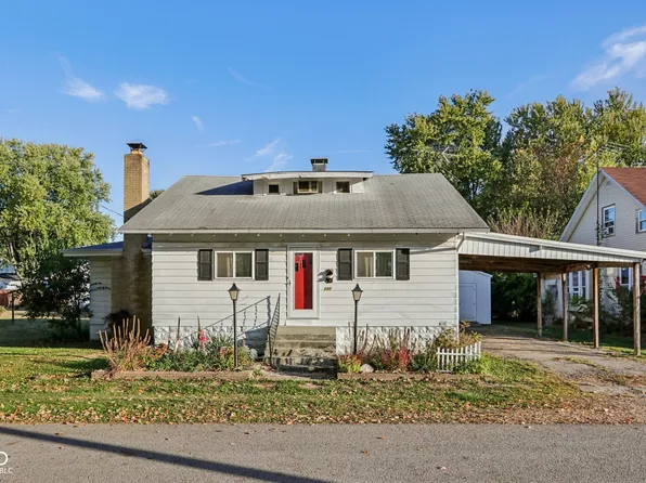 107 E College St, Bainbridge, IN 46105