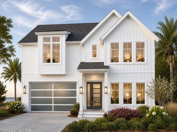 113 Holly Berry Court, Wilmington, NC 28401