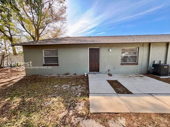 3062 Saint Paul Dr, Winter Haven, FL 33880