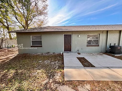 3062 Saint Paul Dr Photo 1