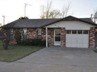213 S Main St, Fargo, OK 73840