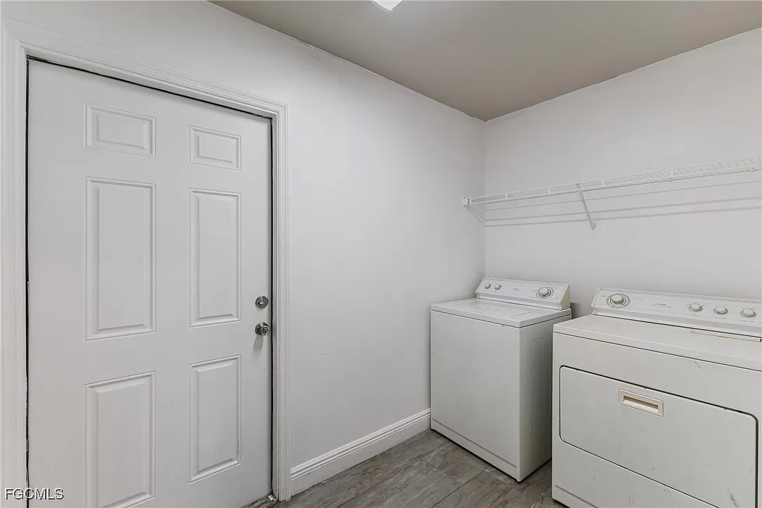 3 bed, 2.0 bath, 1050 sqft, $1,700 — Photo 4