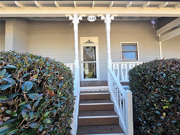 2nd image of 1426 Cambridge Cmn