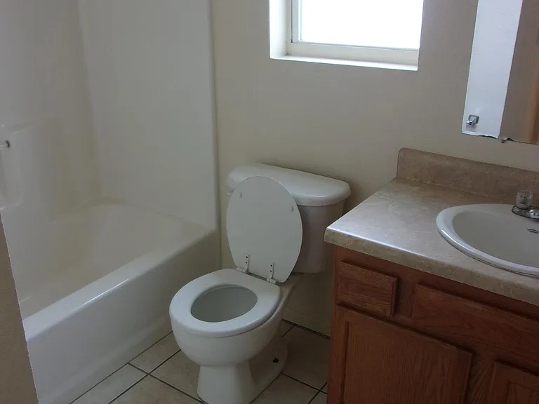 2110 Bex St #D — Photo 9