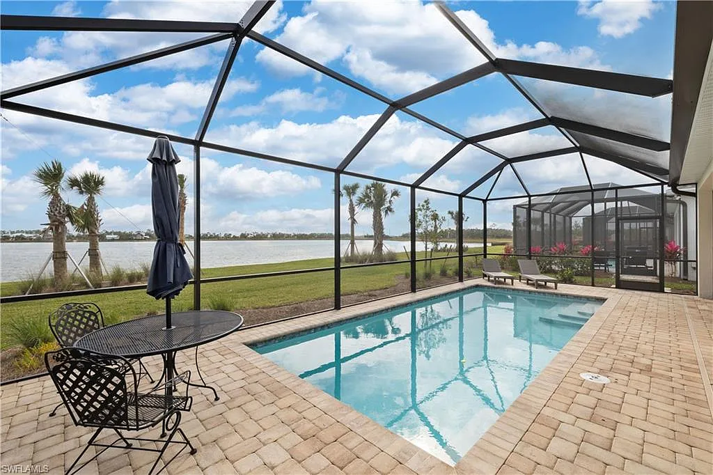 3 bed, 2.0 bath, 2000 sqft, $9,000 — Photo 1