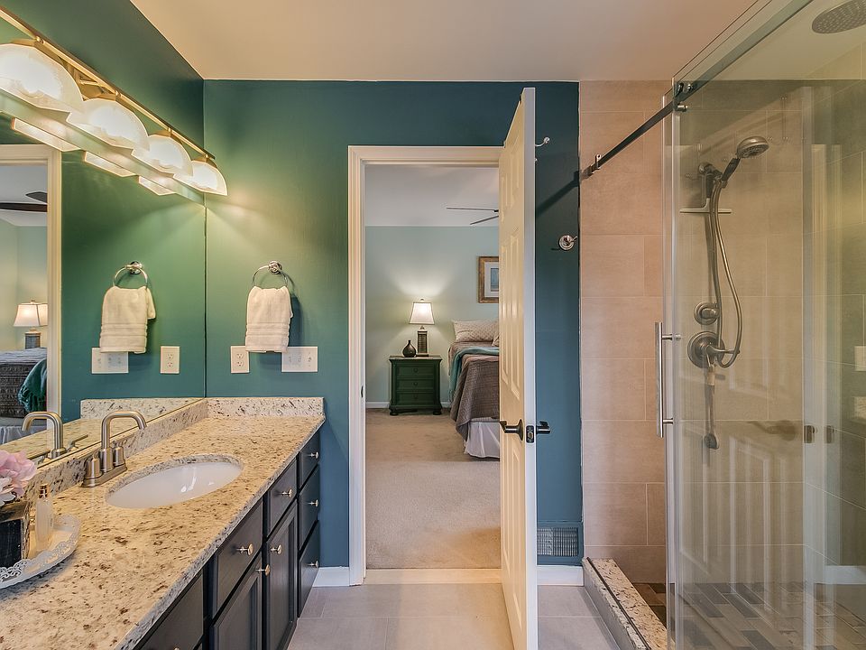 2215 White Pine Dr, Wixom, MI 48393 Zillow