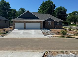 808 E Tarpon Rd, Nixa, MO 65714