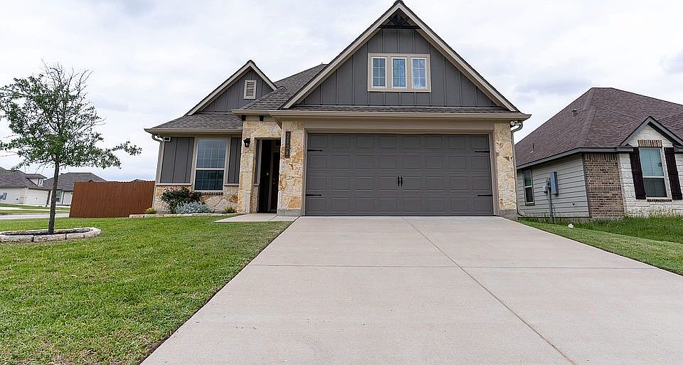 1st image of 2138 Markley Dr