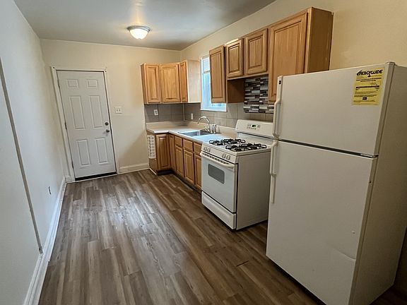 5th image of 2947 Kip St