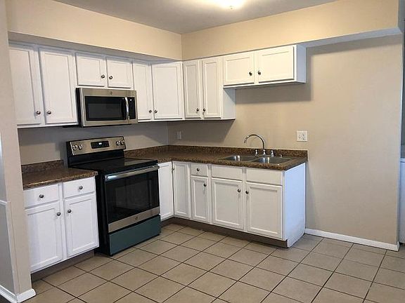 5th image of 2445 N Saturn Dr