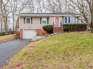 247 Albert St, Fall River, MA 02721