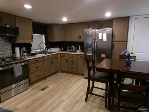 4363 Reinsma Rd, Milton, FL 32583