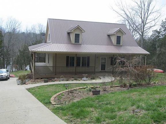 4th image of 371 Melancholy Ln
