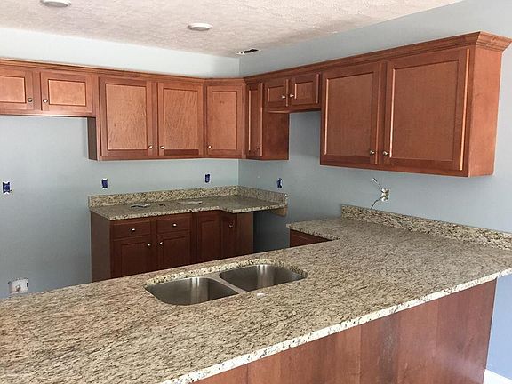 5th image of 815 E 15th Ave