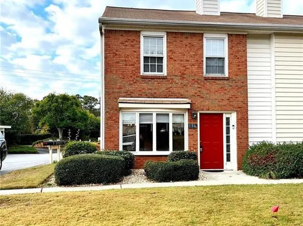 136 Old Ferry Way, Roswell, GA 30076