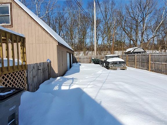 4th image of 397 W Ross St