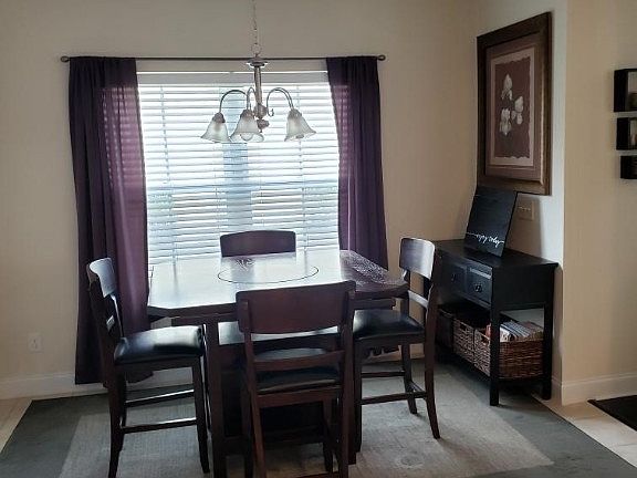 3rd image of 60 Sunbury Dr