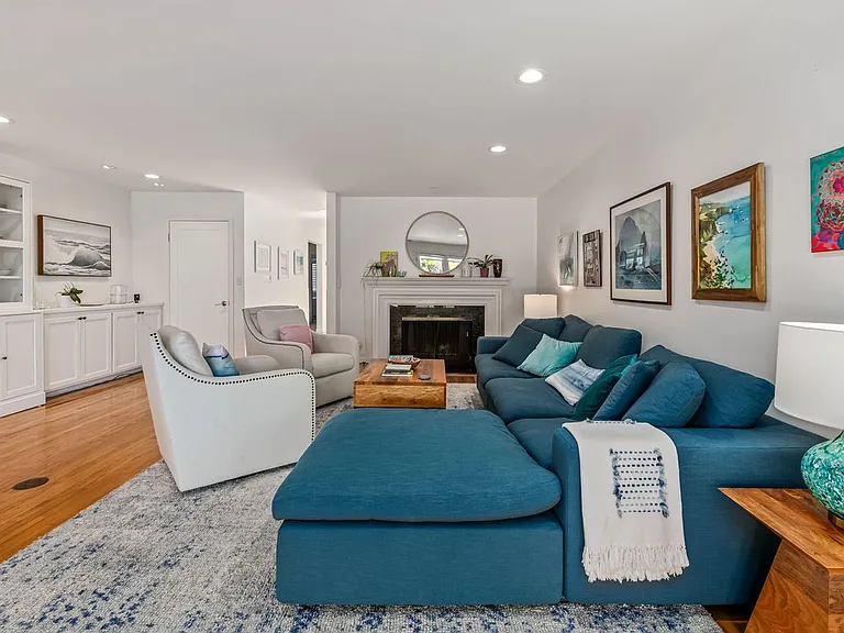 8221 Delgany Ave — Photo 24