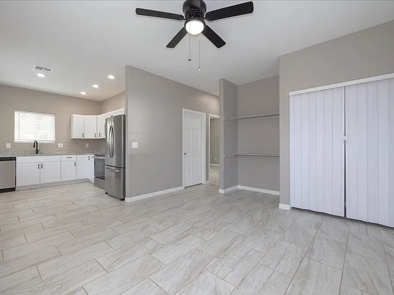 512 N Cherokee Ave #2 — Photo 4