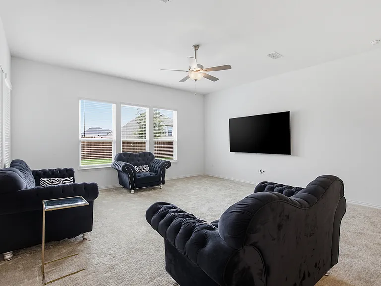 Homeowner/Landlord willing to leave the wall-mounted TV
