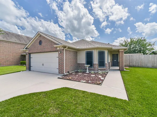 5435 Ginseng Dr, Baytown, TX 77521