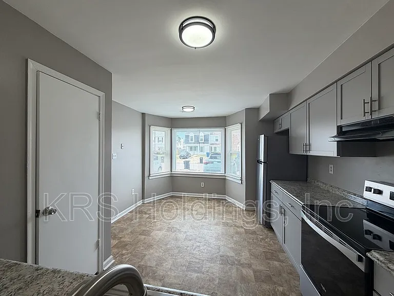 3918 Lantana Pl — Photo 3