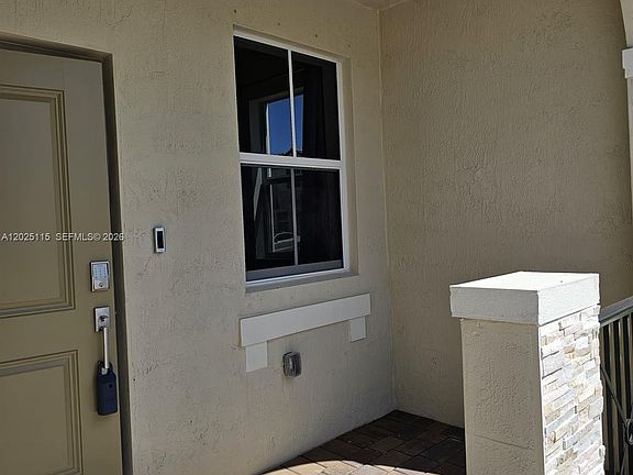 4th image of 2899 SE 25th Ter