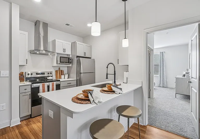 Elevate Riverview — Photo 2
